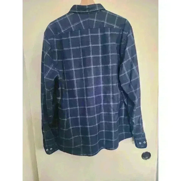 Charles Tyrwhitt Button-up plaid shirt. Size Large Color Blue 100% Cotton - Picture 2 of 5